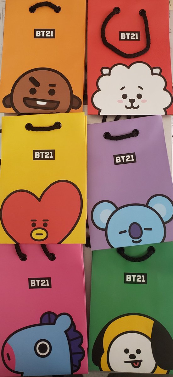 06ringalinga's tweet photo. BT21公式　ミニ紙袋です。 https://t.co/xUyF9sTVMk