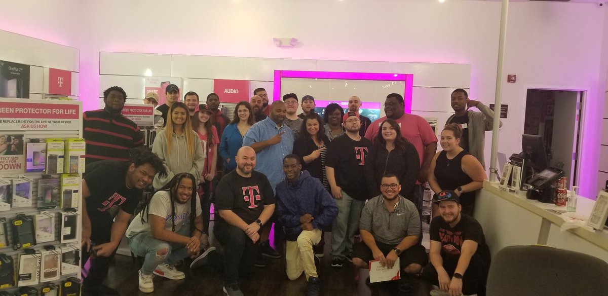 David Frank (@frankdatankds) on Twitter photo Great team meeting with the Downstate IL <a href="/TCCMobile/">TCC Wireless</a> Team! A great group who is invested in the area! @stanley_burl <a href="/WinstonAwadzi/">Winston Awadzi</a> <a href="/RJGomezIII/">Rafael J. Gómez lll</a> <a href="/CP_Polizzi/">Chris Polizzi</a> Great team meeting with the Downstate IL <a href="/TCCMobile/">TCC Wireless</a> Team! A great group who is invested in the area! @stanley_burl <a href="/WinstonAwadzi/">Winston Awadzi</a> <a href="/RJGomezIII/">Rafael J. Gómez lll</a> <a href="/CP_Polizzi/">Chris Polizzi</a>