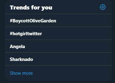 PhantasmaPlumes's tweet photo. I got a #TrendStory for this:

ALRIGHT

SO, Angela was tweeting selfies for hotgirltwitter, when they started playing Sharknado at the Olive Garden, which she didn't like. So now, because they wouldn't turn off the classic movie, she's gone to social media. https://t.co/we41J6ju2a