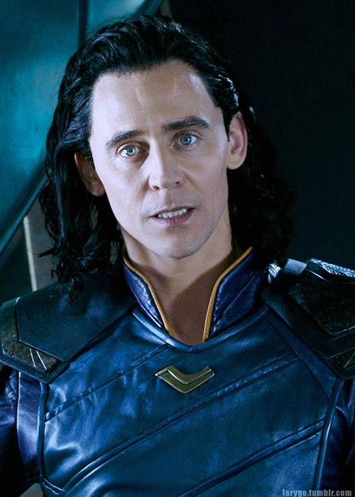 lessloki's tweet photo. Si Loki no murio en infinity war y aparece en thor love and thunder HAGO UNA FIESTA Y UN ALTAR PARA TAIKA guarden tweet https://t.co/6eMS8uaTSd