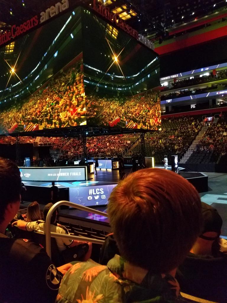 RagingxWar's tweet photo. #lcsfinals it's time for the best of 5 for first!!!!! https://t.co/v2ujKcjvWc