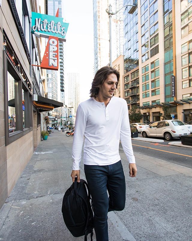 We’re in #Seattle for a quick trip with <a href="/amazonfashion/">Amazon Fashion</a> . We’ve never been, so we’ll have to do some exploring 😆

If you’re looking for some nicer jeans/shirts/jackets for fall, you have to check out <a href="/paige/">paige</a>. It’s in the pricier side, but it’s one of t… ift.tt/2PctptD
