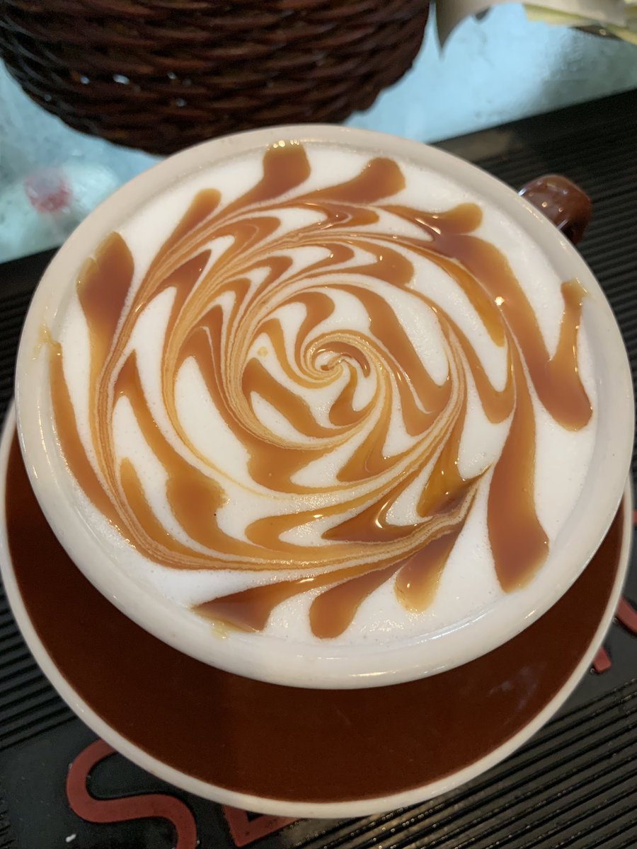 pres_pres's tweet photo. ok so i have to show you guys this dreamy latté that I made the other day

issa karmel sutra https://t.co/C0QBgpzVRB