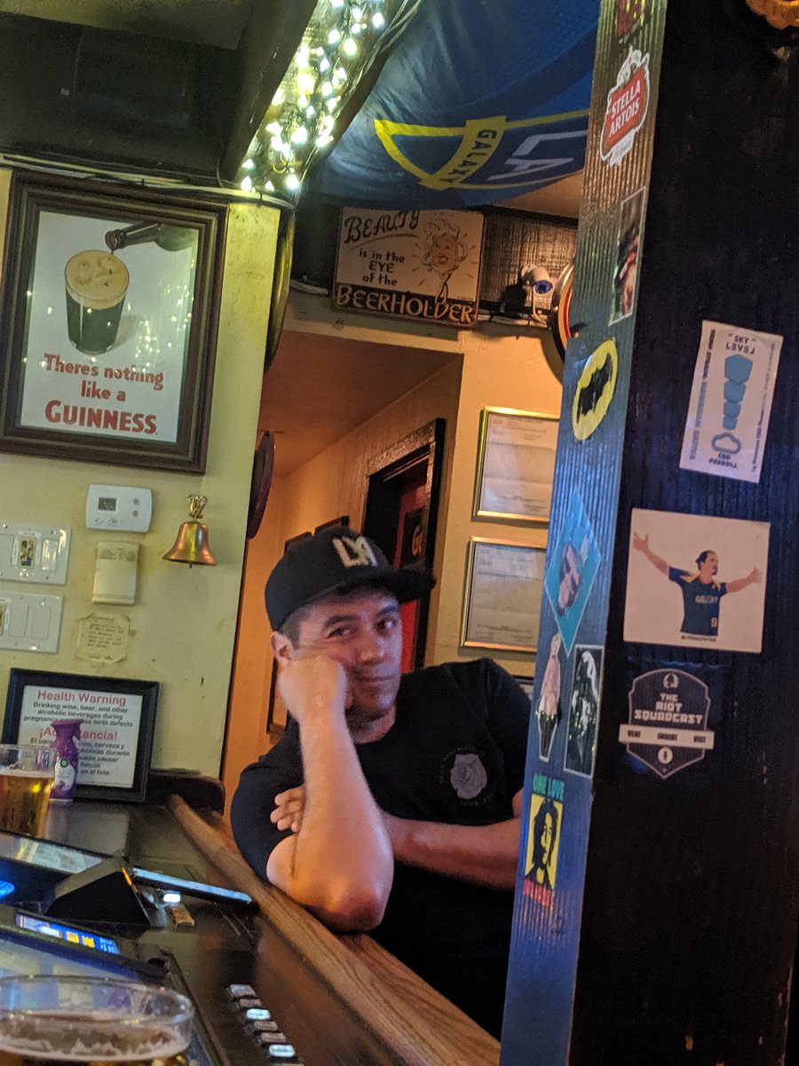 Latinerock1's tweet photo. An LoLfc fan under a Galaxy flag smh.... we'll always be on top of them lmao #Lagalaxy #RealGz #Zlatan #LoLfc #Levas https://t.co/eD44gOFMeJ