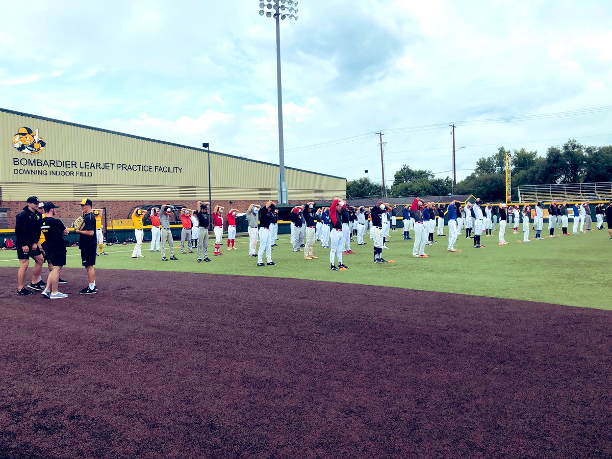 GoShockersBSBDT's tweet photo. Sold out Eric Wedge Baseball Camp was a success today! Our next high school showcase camp will be October 20th be sure to sign up! #ShockerBaseball #WedgeEra https://t.co/VNAxI8D4Oo