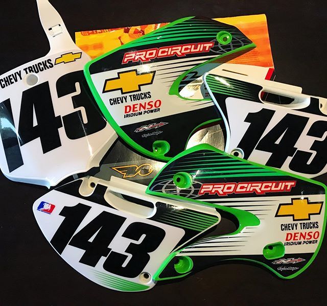 ringmastermotox's tweet image. Matching BBR number plates to suit supplied N-Style shroud graphics 👍🏻 #mxgraphics #motographics #mxdecals #mx #mxstickers #motostickers #motocross #pitbike #pitbikes #pitbikelife #kx #kx65 #klx110 #klx110mod ift.tt/2NxB5US