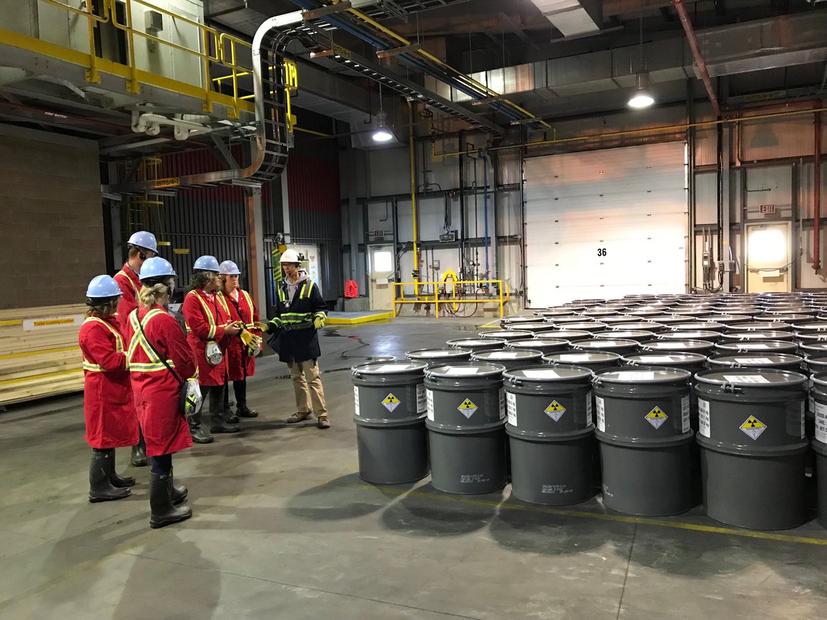 SaskMiningAssoc's tweet image. #Thx to Vincent ⁦GM @oranocanada⁩ #McCleanLake Mill for showing #SMAGeoventure how the processing of high-grade #uranium ore (18%) from #CigarLake Mine is processed -1)Receiving 2)Leaching 3)CCD 4)Solvent Extraction 5)Precipitation 6)Calciner 7)Packaging 8)TMF ⚒1/2