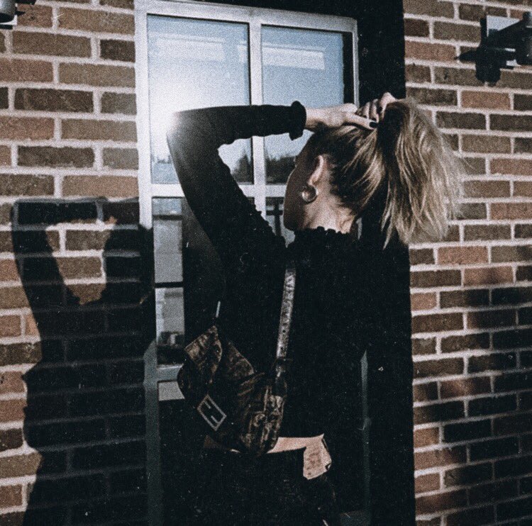 ⠀ 
⠀   ཾ 𝐤𝐥𝐢𝐧𝐞𝐝𝐲𝐤𝐞   ╳ ⠀ the ⠀lost
⠀
       art ⠀of ⠀seduction  .

⠀                  (    𝐡𝐚𝐰𝐤𝐢𝐧𝐬, 𝐢𝐝      )
⠀