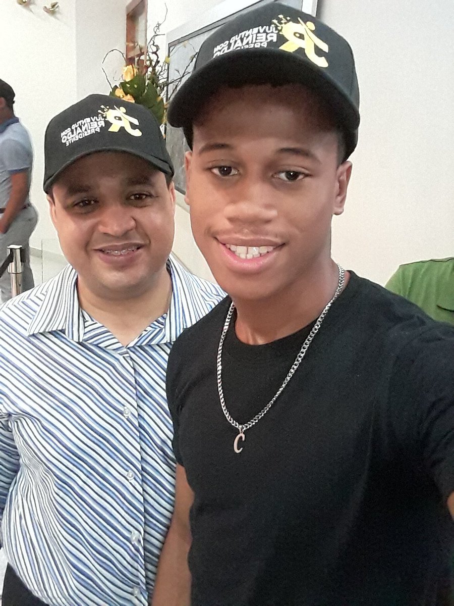 Traptg3rYt's tweet photo. APOYANDO A NUESTRO FIEL AMIGO Y PRÓXIMO DIPUTADO DE LA CIRCUNSCRIPCIÓN #3 (Gran Día).... @ferreras_carlos #JuventuddeVillaFranciscaConCarlosFerrera https://t.co/TICAJEyBAQ