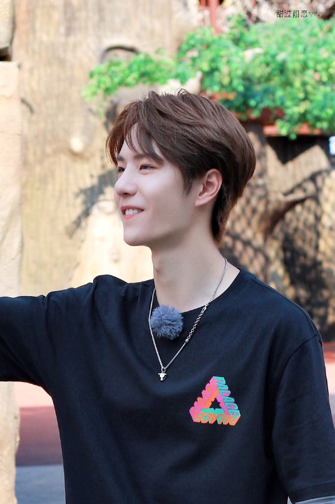 wybmygoodboy's tweet photo. ใครก็ได้บอกทางกลับเกาหลีที หลงทางในใจอี้ป๋อมากตอนนี้55555
 #หวังอี้ป๋อ王一博WangYibo https://t.co/8TqKSeu9eB