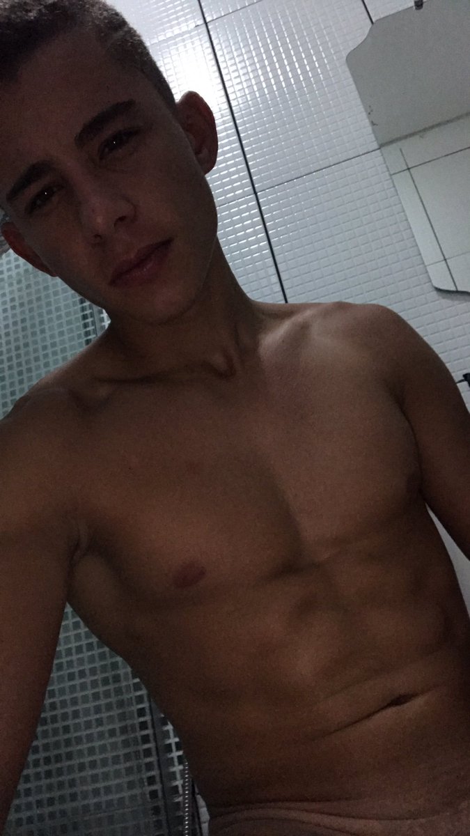 TonyStarky2's tweet photo. 🔞 https://t.co/q2o2S8umXp