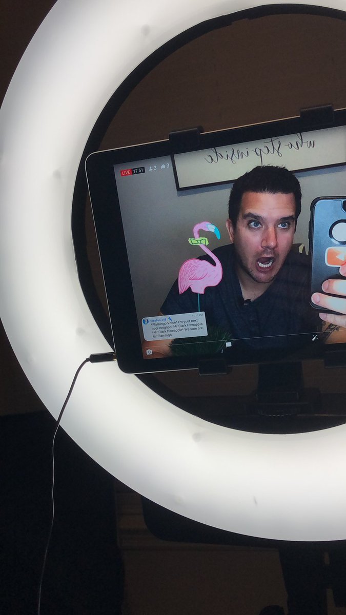 LittleCFamily's tweet photo. LIVE Hangout! Chilling 😎 https://t.co/mqeuAMi0mN https://t.co/Mh31o1wXNd