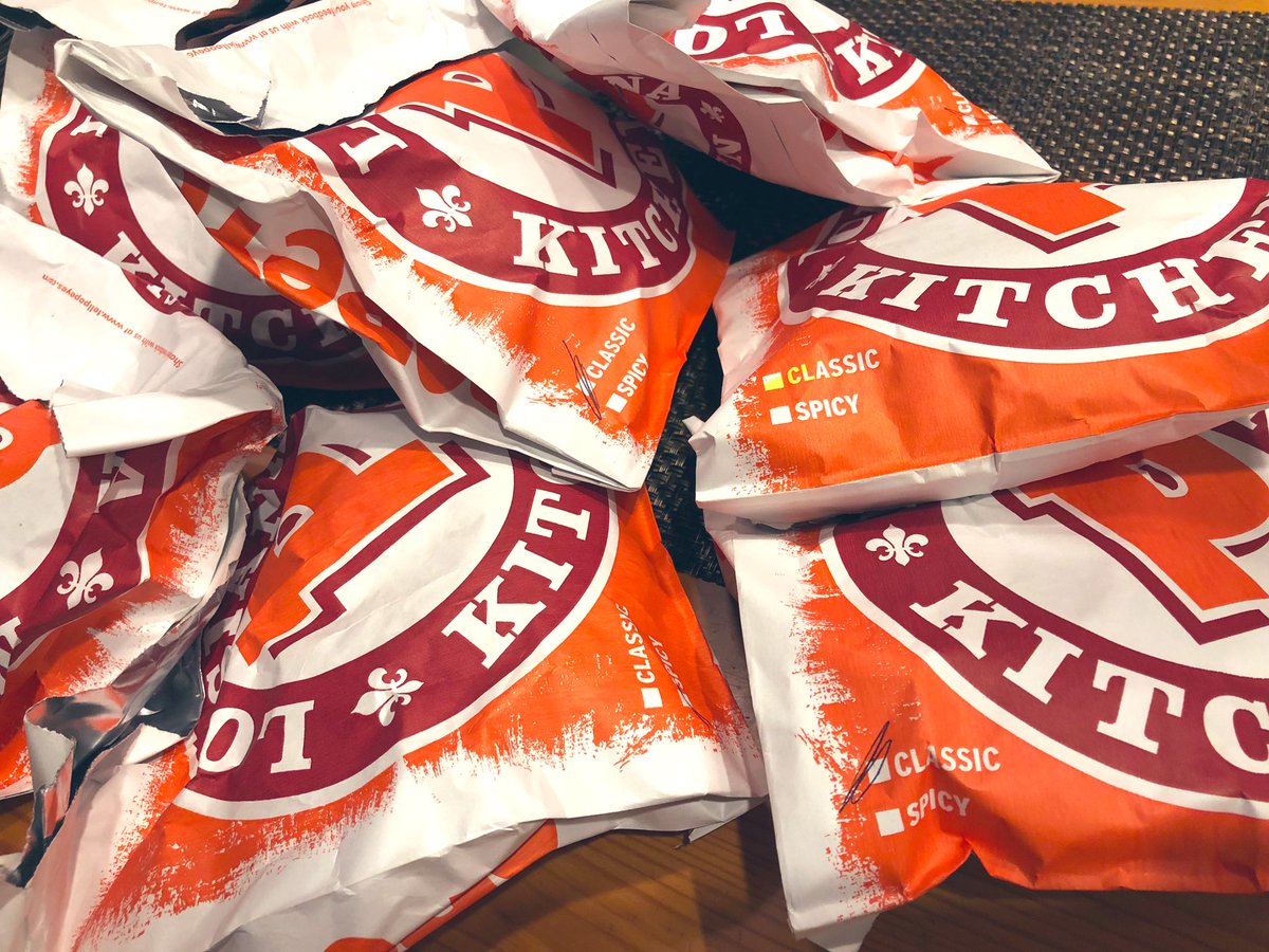 And it worked like a charm. 😋 #popeyeschickensandwich