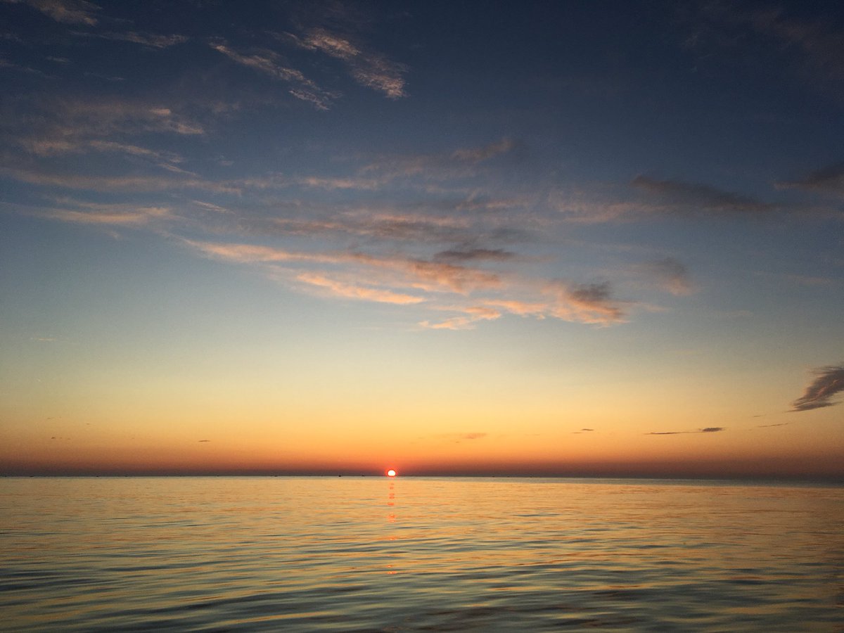 Footnoteworthy's tweet photo. So true! I’ll take a #PureMichigan sunset over any tropical sunset https://t.co/aV3Y2jBxVC