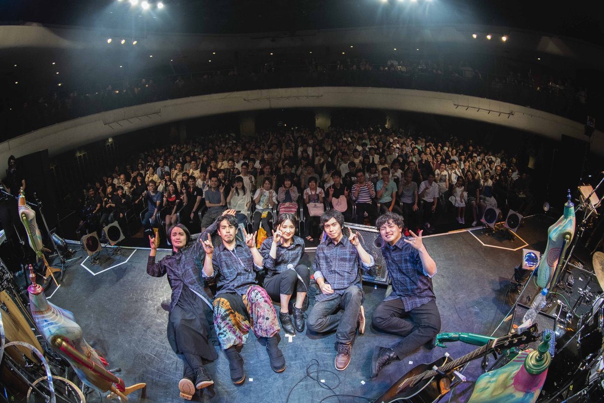 yukiakirart's tweet photo. ワンマンライブ「繋がりの心実」8/18大阪8/24東京公演、無事、終演致しました
本当に、来てくれた皆さま
ありがとうございました。

私の創作と繋がりはまだまだ続きます
また次の作品で逢いましょう！！

サポートメンバー
🌳Ba.松山雄輝
🌳Dr.中村優祐
🌳Per.ヒロシ
🌳Gt./Key./Mnp.ベントラーカオル https://t.co/UpizHFTfMf