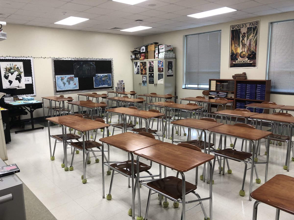 JacklinMPHS's tweet photo. From Saturday, 8/24: the quietist this place’ll be for the next 10 months... https://t.co/IYeQy8GZln