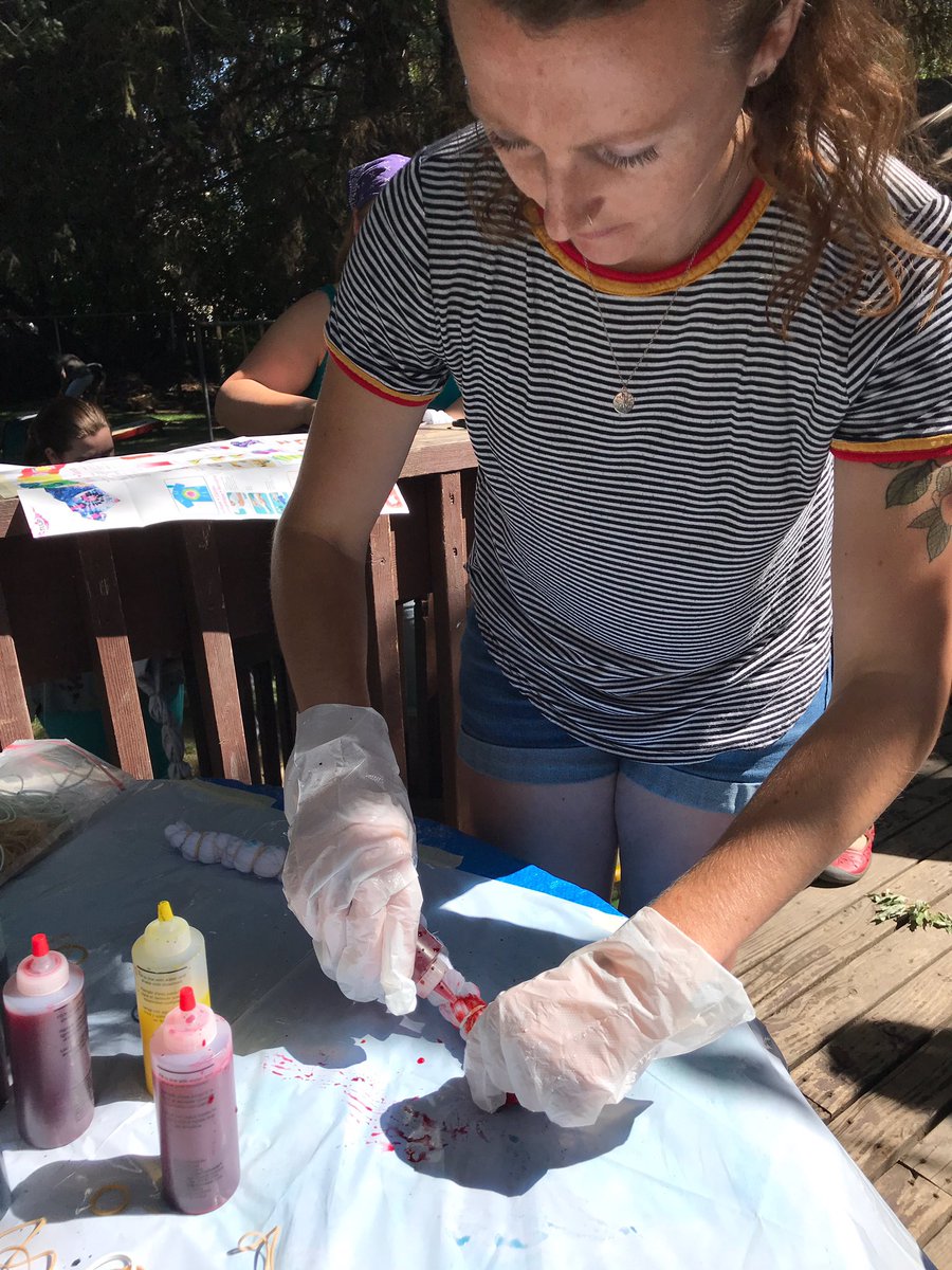 RodeoCityRoller's tweet photo. Tie dye fun! Team bonding before we start our new season! Want to join us? Email freshmeat@rodeocityrollergirls.com https://t.co/g8JKfbOj8s