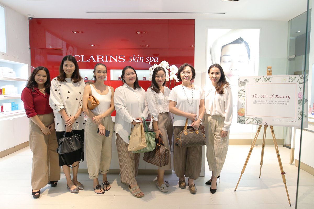 sc_asset's tweet photo. #TheArtofBeauty SC Asset จัดกิจกรรม “The Art of Beauty : Exclusive of Signature Treatment and Sunkissed Make-up Workshop” ร่วมกับ CLARINS Skin Spa แบรนด์หรูจากประเทศฝรั่งเศส ที่มาร่วมให้ความรู้ด้านความงามกับชาว SC FAMILY จากโครงการต่างๆ
#SCAsset #SCFamily #Clarins https://t.co/fUIQKxUYY8