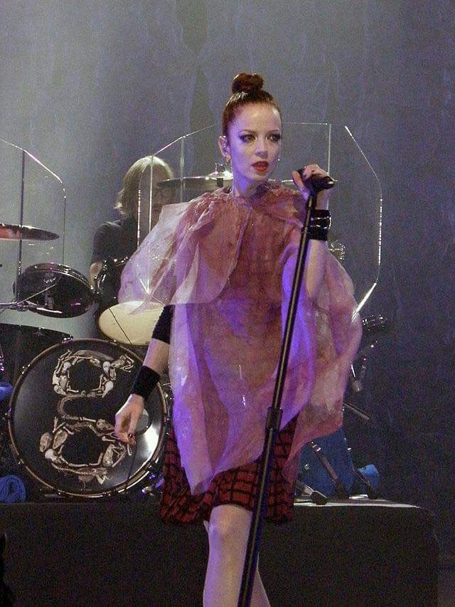 Happy 53rd birthday to Shirley Manson! 