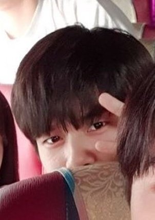 옹성우 셀카봇 tweet media