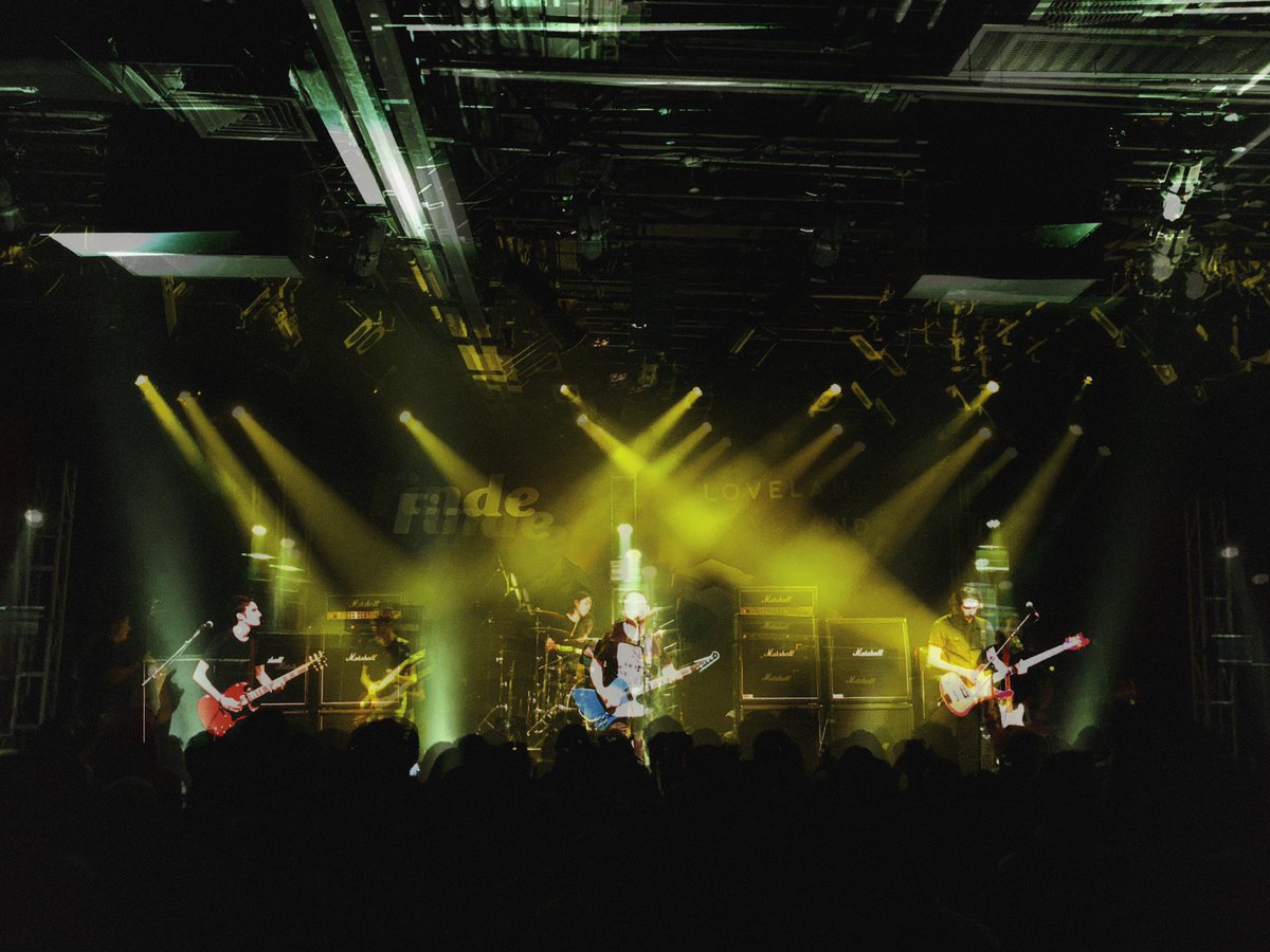 bipsidipsi's tweet image. @FindeBand @arturibus Muy buenazo el Lunario 🥰