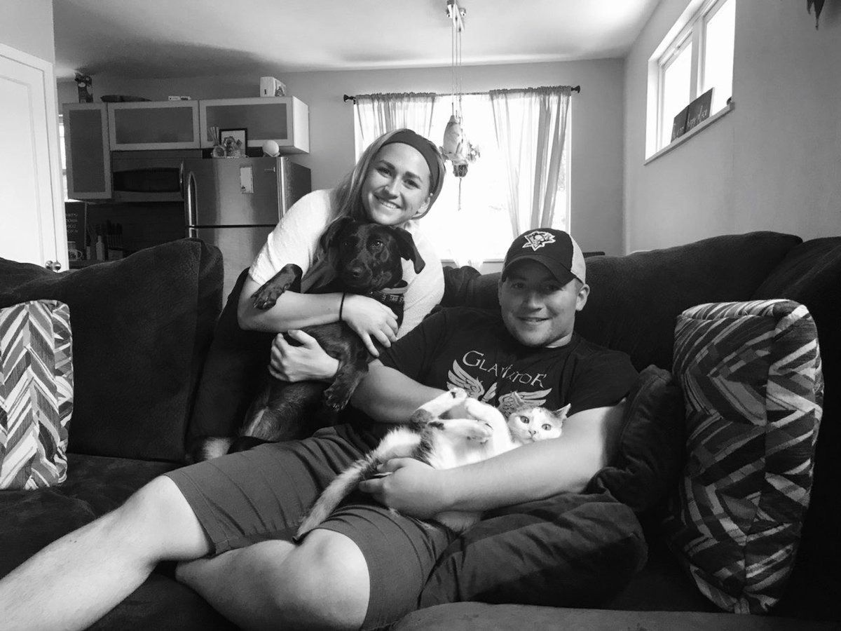 kate_ully's tweet photo. #ExperienceTheCommunity black & white photo 7 day challenge. ๐ธ
Rules:
Post one b&w photo of you or the people that in your life for 7 days.
TAG/challenge a new person each day. ๐โค๏ธ๐ฅ
Day 1
My rock https://t.co/fDflhOgHha
