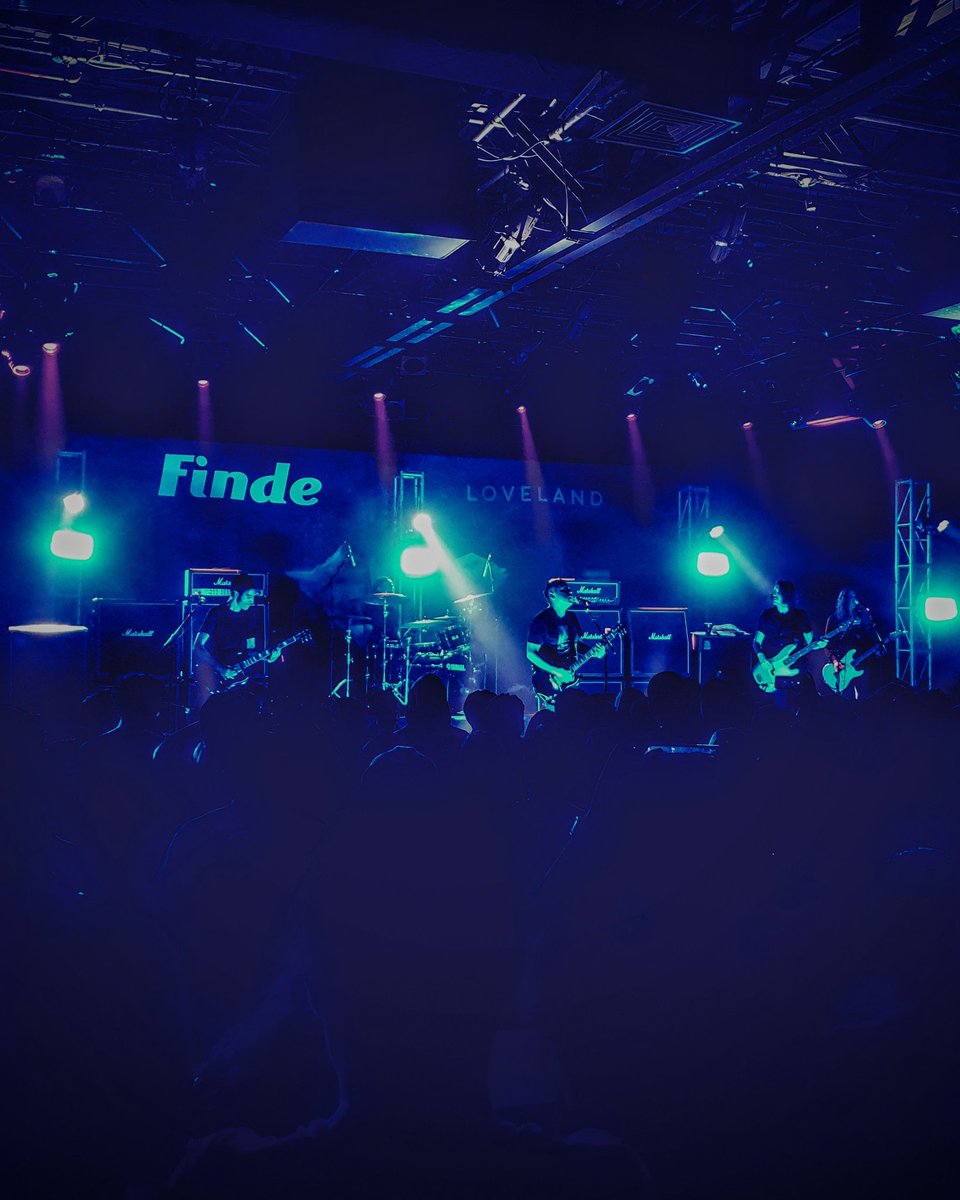 garnavh's tweet image. Gracias @FindeBand