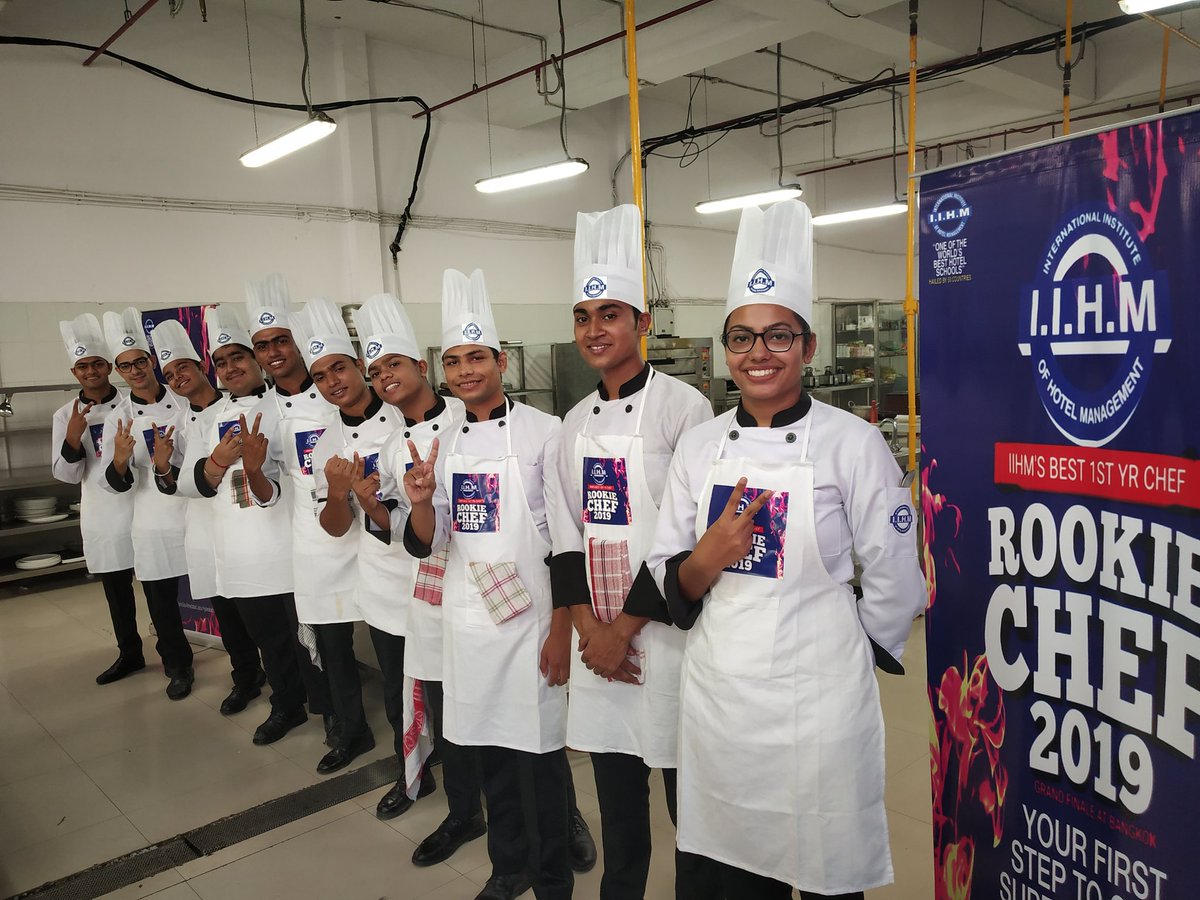 All the best to Rookie Chef Top 10 #Delhi.. One from here would fly to #Bangkok for the Grand Finals <a href="/IIHMHOTELSCHOOL/">IIHM</a> <a href="/subornobose/">Dr. Suborno Bose</a> #MondayMotivaton #mondaythoughts #TheBigDay