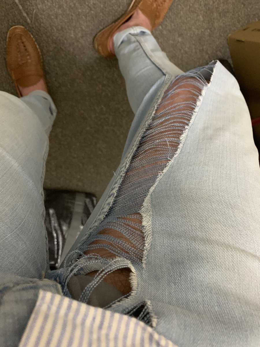 Revitt1's tweet photo. @Topshop third time wearing your jeans and this is what I look like! #quailty https://t.co/J28vG89lyM