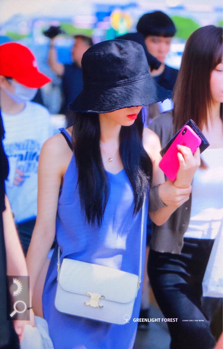 19950819net's tweet photo. 190826 ICN
#우주소녀 #보나 #WJSN #BONA #역시보나 https://t.co/hdvtfrsCTK