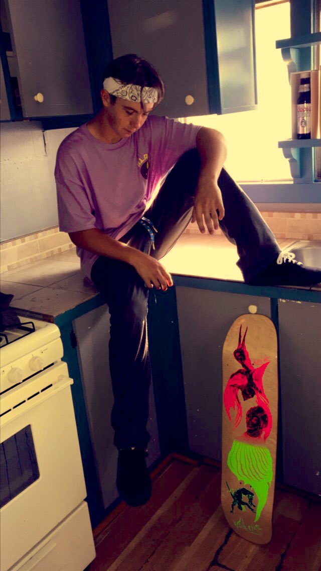 “ I know you lost everything, so why you keep suffering ? Why don’t you just get fucked up till you don’t feel anything, don’t you like the sound of that? Huh ?” - ZVRG #fucklife #getnumb #fuckedup #lowlife