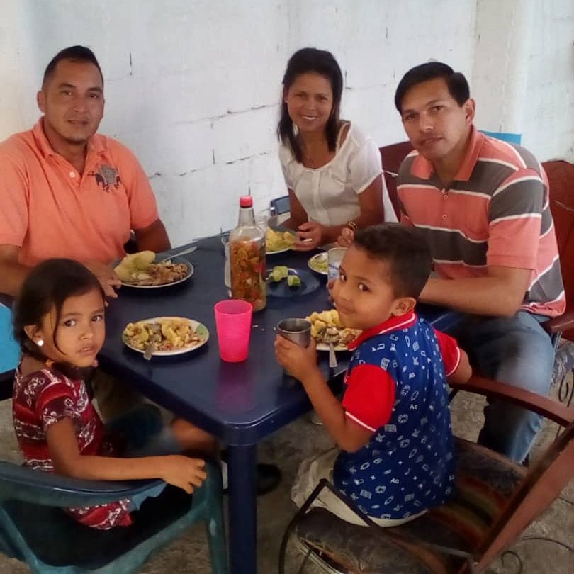 ing_yorbif's tweet photo. Domingo con colegas y amigos.. https://t.co/6ypZzkz2nE