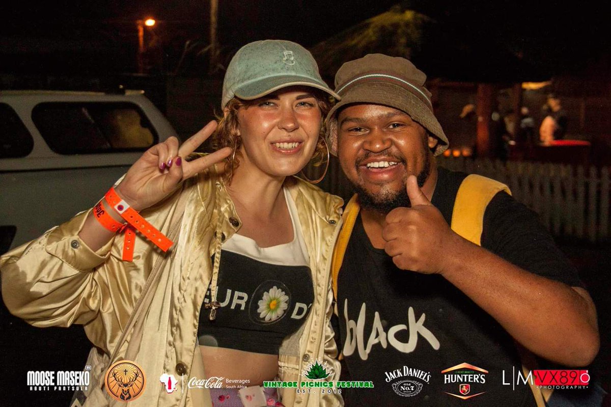 uMooseMaseko's tweet photo. Yo Tweeps. Please kindly follow @vintagepicnicSA  A Picnic Festival I Founded in 2012 ,inspired by Kwaito in the heart of Soweto. Please Grow the Community of Our Festival. Please kindly RT for awareness 🙌🙌 The Picnic is  7 years this year and recently got verified b @Everfest https://t.co/21lvSeuNy1