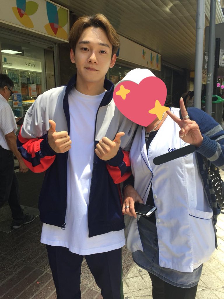 DO_nutworry's tweet photo. Remember when Kim Jongdae single handedly trended for hours because of this picture? No make up. Just bare face Jongdae. His power. Periodt!

@weareoneEXO https://t.co/CE9Jm2Kfz8