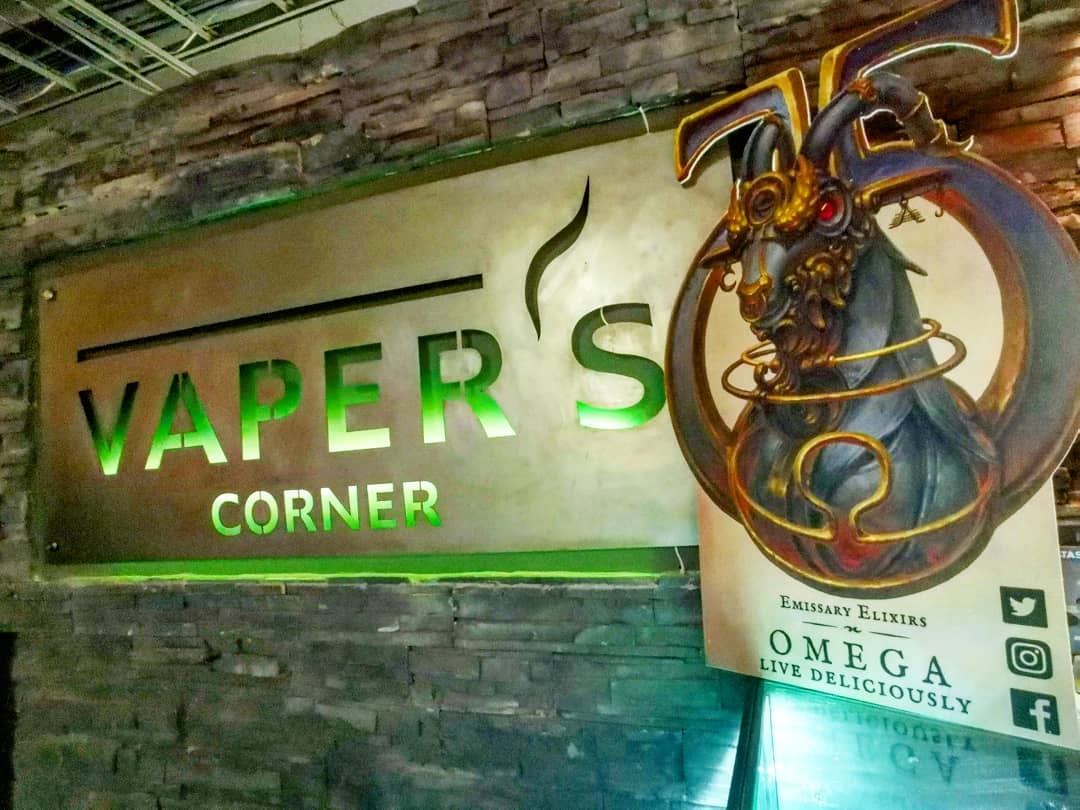 See you all at VapeCon this weekend! 
#omega #emissary #vaperscorner #ejuice #art