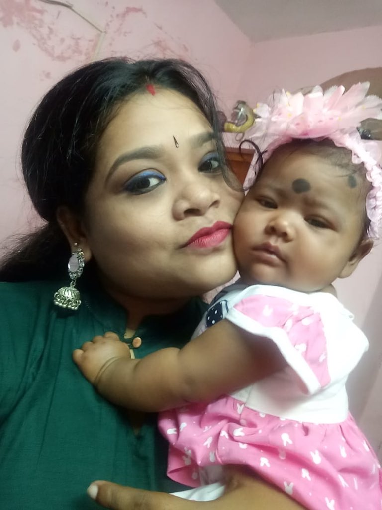 Das2Pallavi's tweet photo. With my daughter Naomika #CutenessOverload #myLittleDancer @biren_editor https://t.co/3PZjkR9yfT
