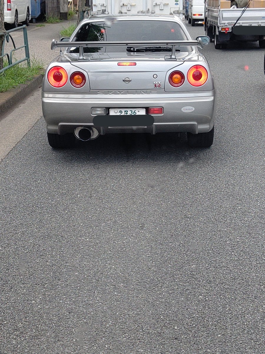 びすたkk 目を疑った2桁ナンバーのr34 Gt R こういう大事に乗ってるオーナーさんたちの為にもクソみたいな役に立たん増税は無くなってほしい