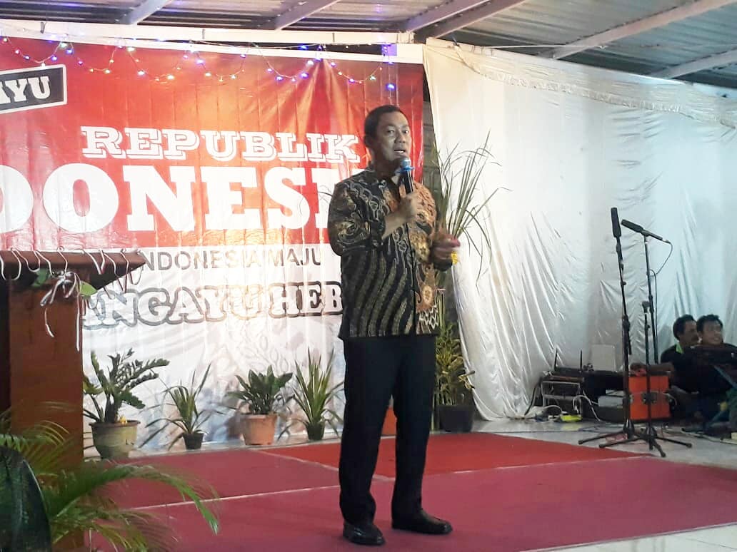 kelkarangayu's tweet photo. Minggu (25/8) pentas seni peringatan HUT Kemerdekaan RI ke 74 telah dilaksanakan di RW 6 Kelurahan Karangayu dihadiri oleh Lurah Karangayu dan Bpk Camat Semarang Barat, turut hadir pula Bp. Walikota Semarang Bp. Hendrar Prihadi.
Cc: @hendrarprihadi @Kec_SMGBarat @Tatik22282077 https://t.co/r5hRL3PWKT