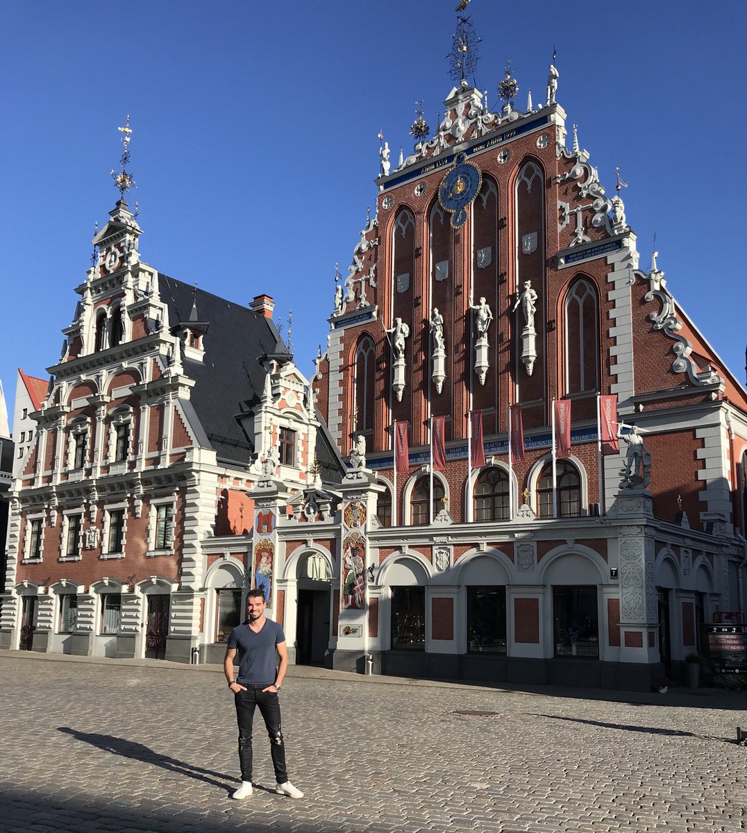 jamery1986's tweet image. Sveika Rīga 🇱🇻 #Latvia #riga #beautifulview #beautifuldestinations #wanderlust #travel #photooftheday #me #visitbaltics #lifestyle #houseoftheblackheads #baltictrip instagram.com/p/B1n5NKxIUAH/…