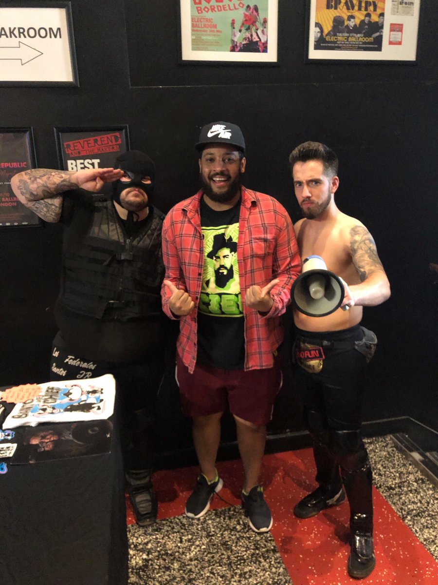 BukaMania89's tweet image. @FederalesJr @NoFunDunne It was my first time seeing Anti Fun Police live and I enjoyed the hell out of it! #Chapter94 #ThisIsProgress