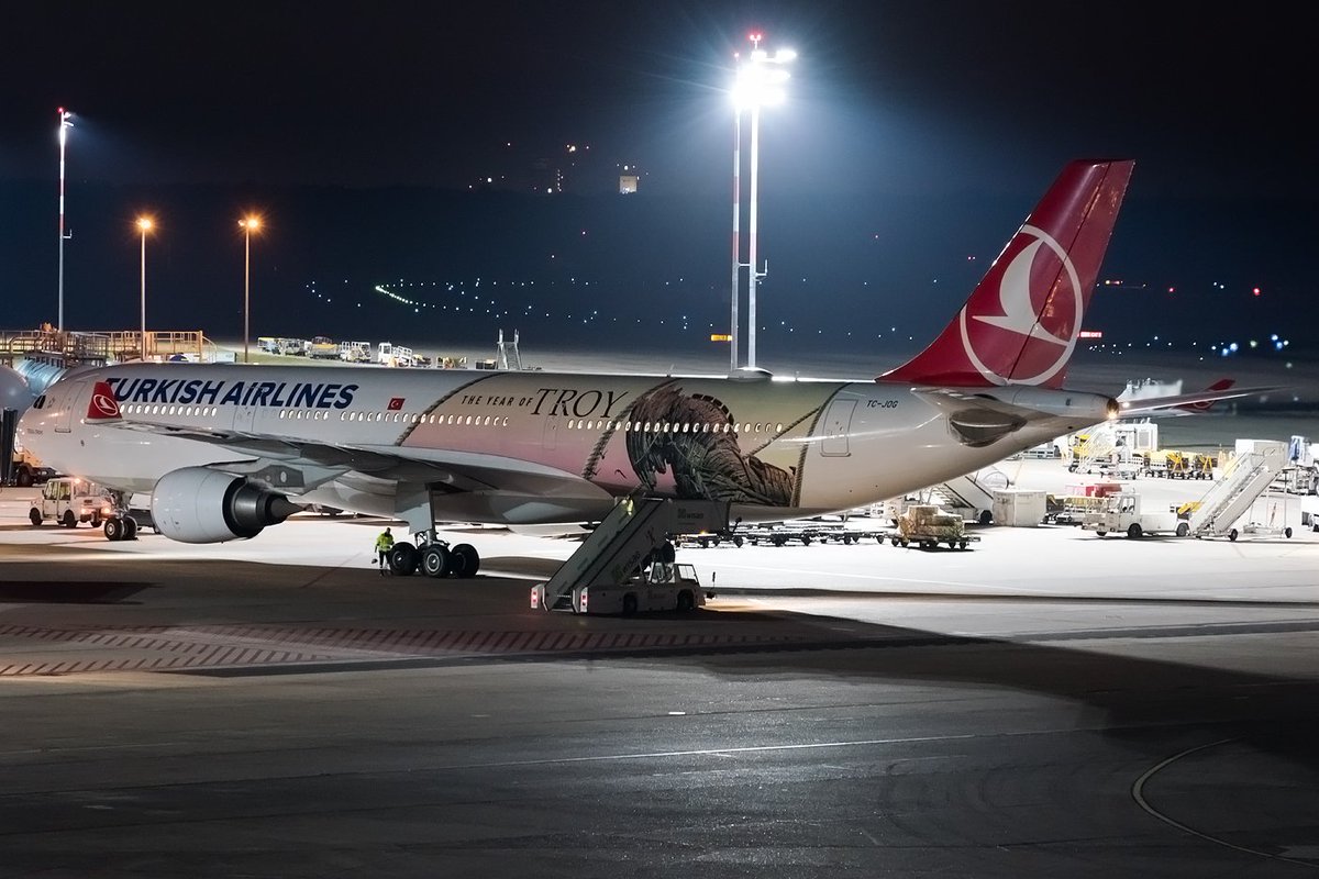 Spotterdiary2's tweet photo. @TurkishAirlines #Airbus330 #TCJOG at #txl airport.
#aviation #aviator #aviationpics #aircraftgallery #aviationdaily #planes #aircraft #nikonphotography #avgeek #turkishairlines https://t.co/mllg76YTjD