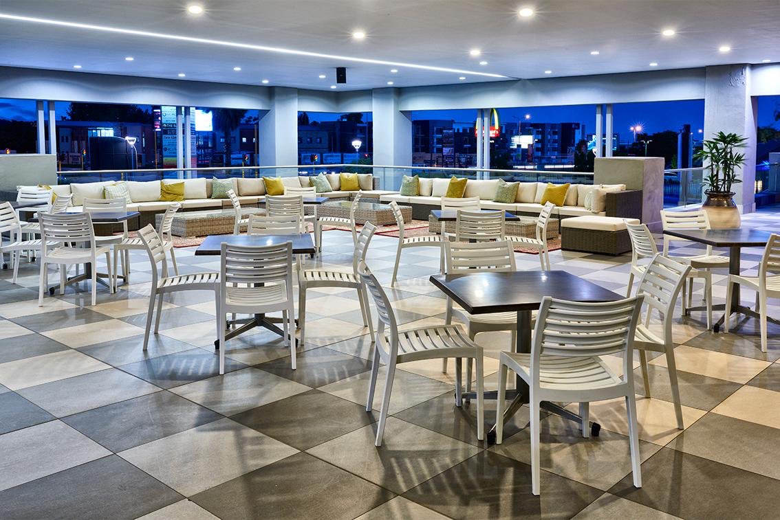 KeituSeaketso's tweet photo. In case you’re wondering what the new @Asanka_Rest looks like, he’s a little tour... 😍 

#AsankaRelaunch is happening THIS FRIDAY!!! 🎉 https://t.co/UsXI2WhtQ2