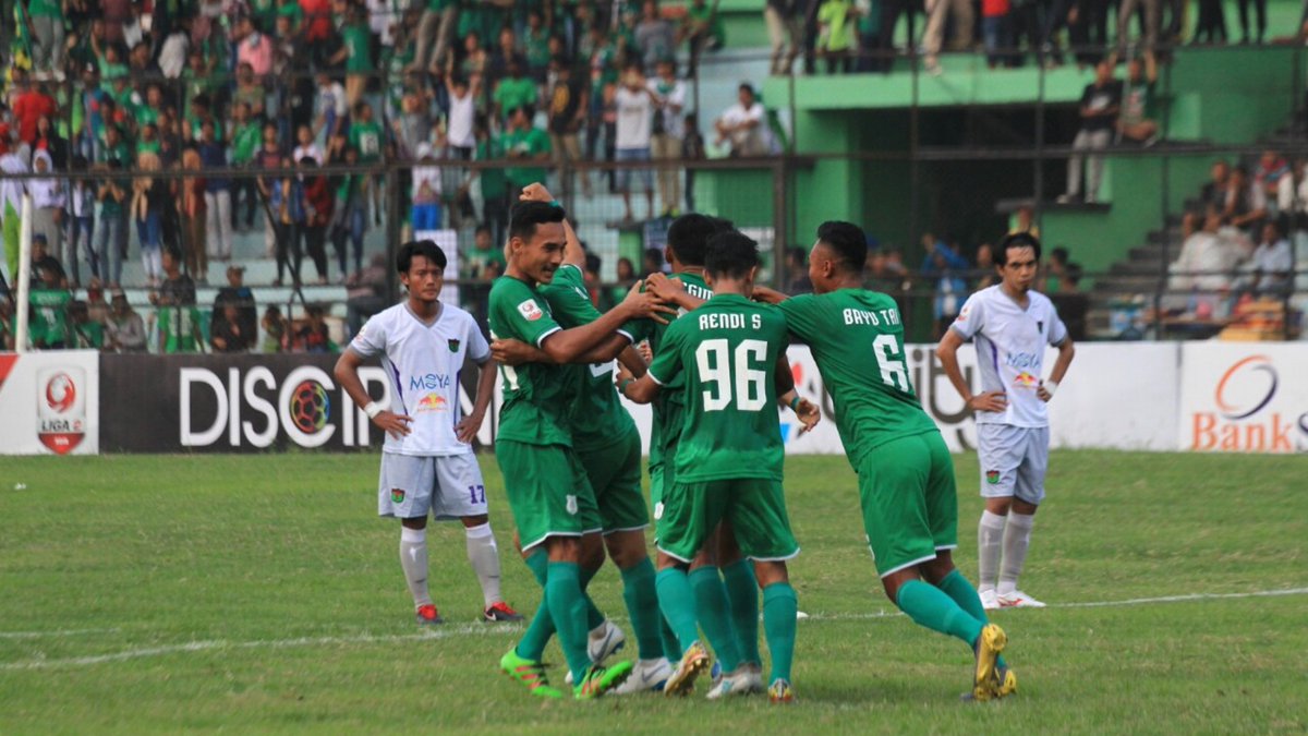 WaladAulia's tweet photo. PSMS Gagal Raih Poin Penuh dari PSPS Riau, Sekjend SMeCK Hooligan Kecewa Penampilan Ayam Kinantan
https://t.co/bY57wbonpU https://t.co/EpX9rSrrDc