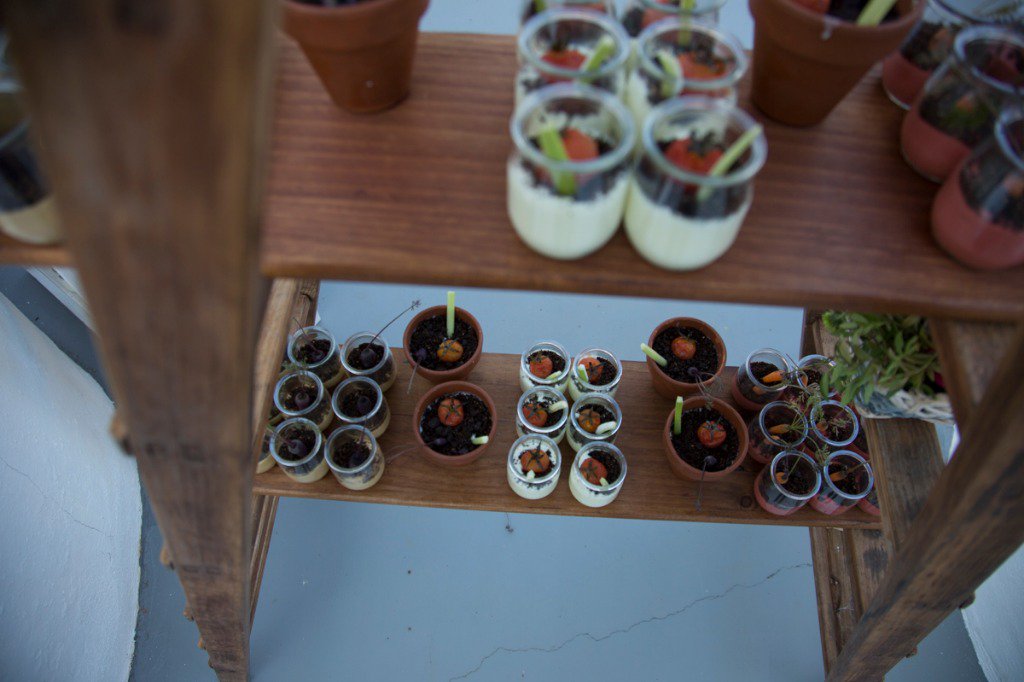 eventurintur's tweet photo. Jugando con las impresiones 🥂 #eventosIntur #Eventur #organizacionEventos #eventosCastellón #Catering https://t.co/XbJC4Anq09