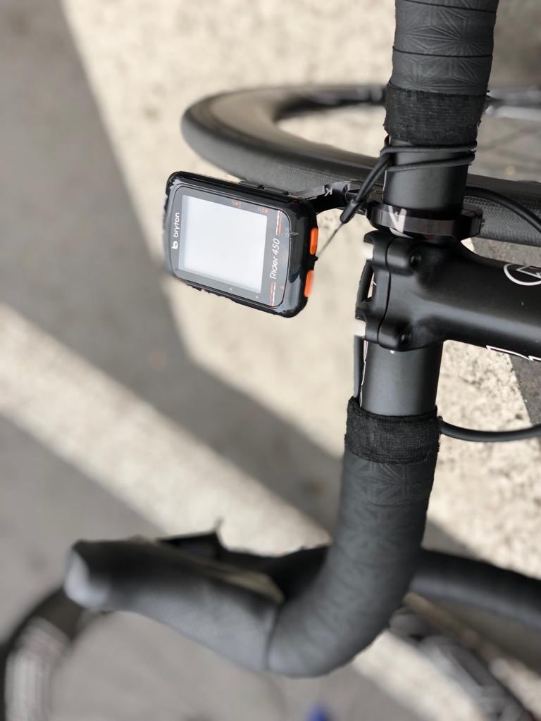 VENTANA10PVC's tweet photo. Estamos listos para otro día en #laVuelta19 😁
@deceuninck_qst @VENTANA10PVC 
@Deceuninck
https://t.co/bbEw82YuI0