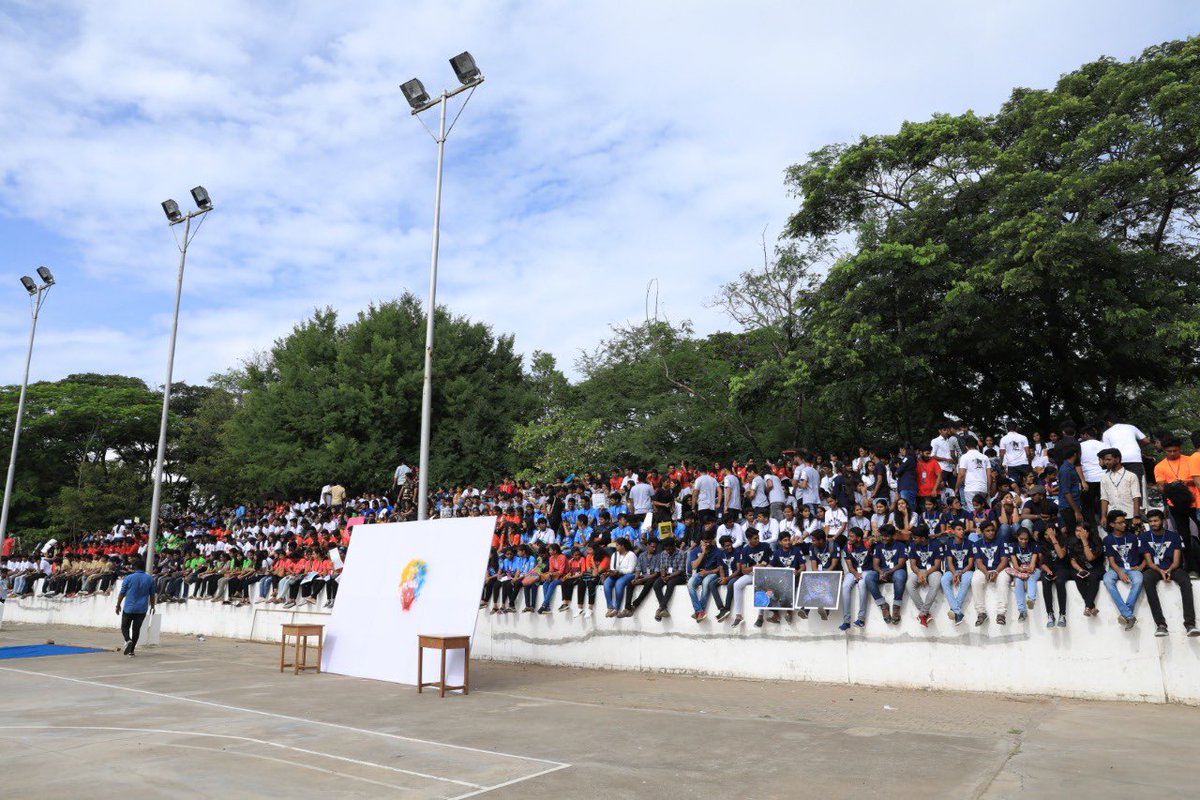 drkkr's tweet photo. A day well spent, #creativestreaks always brings in unique ideas, raw energy &amp; happy moments to most of us. It brings in a sense of pride &amp; achievement to those connected to it.  Saw a whole range of ideas. Remembering the work of many students and their ideas. #Alum. https://t.co/wYGucCIeTz