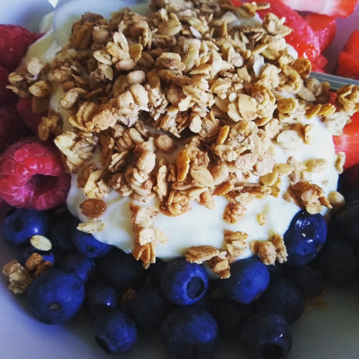 SwStickley's tweet photo. Got to love a simple @SlimmingWorld breakfast on #BankHolidayMonday! #MondayMotivaton to help the week ahead🌞😀 https://t.co/tjUdZJrtO0