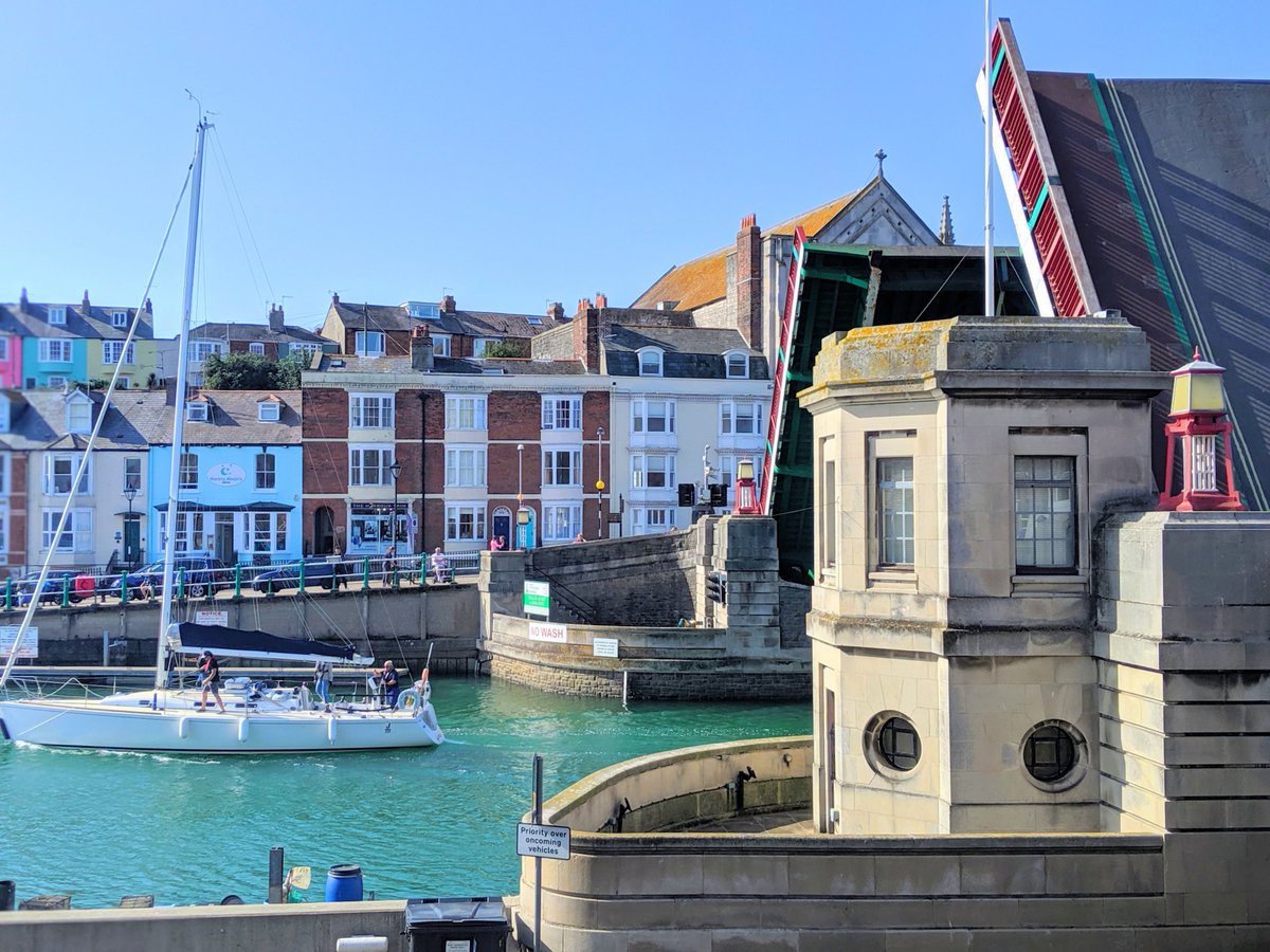 To finish off the bank holiday we have our charity day in aid of the Veterans Hub - Live music from 3pm and money raising shenanigans! Come and show your support!