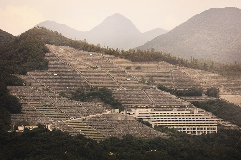 mixdevil66's tweet photo. British architectural photographer and designer, #FinbarrFallon, has turned his attention to HongKong for his latest #photography series titled ‘Dead Space’, which depicts the #hyperdense #graveyards of the city. https://t.co/q9GfHmXUDe https://t.co/MVyjOmUZKc