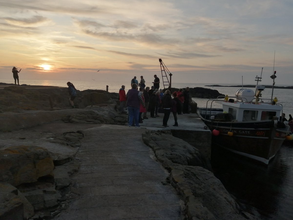 Sunset cruise to the lighthouse tonight leaves @LoveSeahouses harbour 6pm. We also have 1:30 and 1:30 day sailings! <a href="/moreAlnwick/">Alnwick TIC</a> <a href="/moreBerwick/">Berwick TIC</a> <a href="/LundgrenTours/">Lundgren Tours</a> <a href="/mainscottages/">Mains Cottages</a> @Post_OffHoBB <a href="/jackie_glororum/">Glororum Hol Park</a> @northcoastaonb <a href="/NE_Northumbria/">Natural England NE</a> <a href="/visitneengland/">Visit North East England</a> <a href="/OwlCottage1/">Kate at Owl Cottage Craster 💙</a> <a href="/Dondonthechef/">Donna marie smith</a>